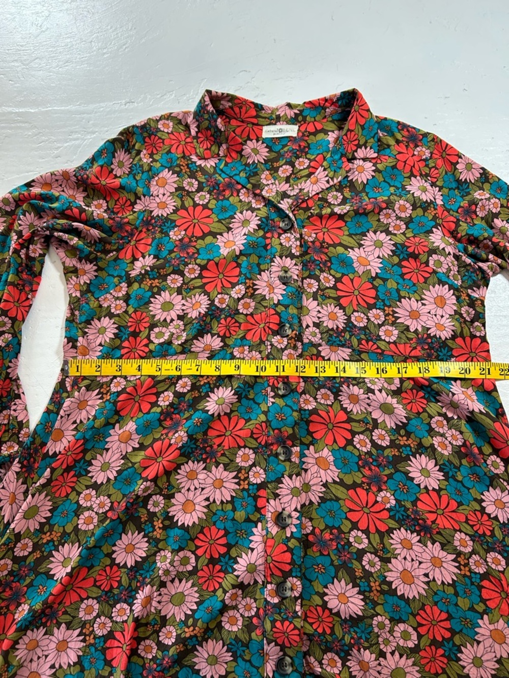 NATURAL LIFE Ansley Tunic Floral Button-Front Dress in Pink, Green & Red - Picture 9 of 15